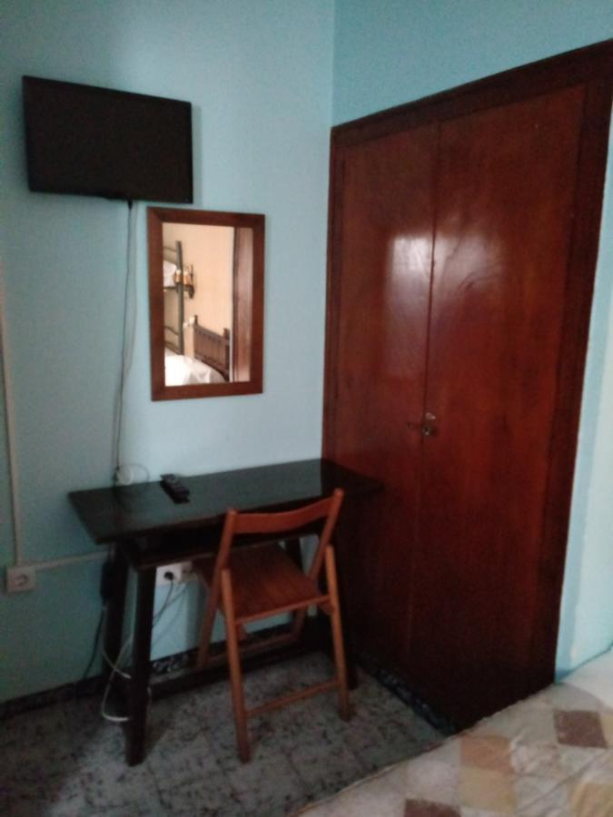 Hostal Can Marines Сан-Карлос-де-ла-Рапита Экстерьер фото